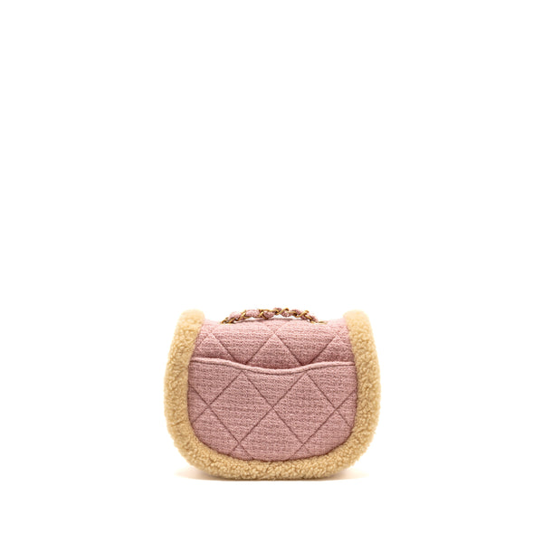 Chanel 22K Cozy Coco Round Flap Bag Tweed/Shearling Pink GHW (Microchip)