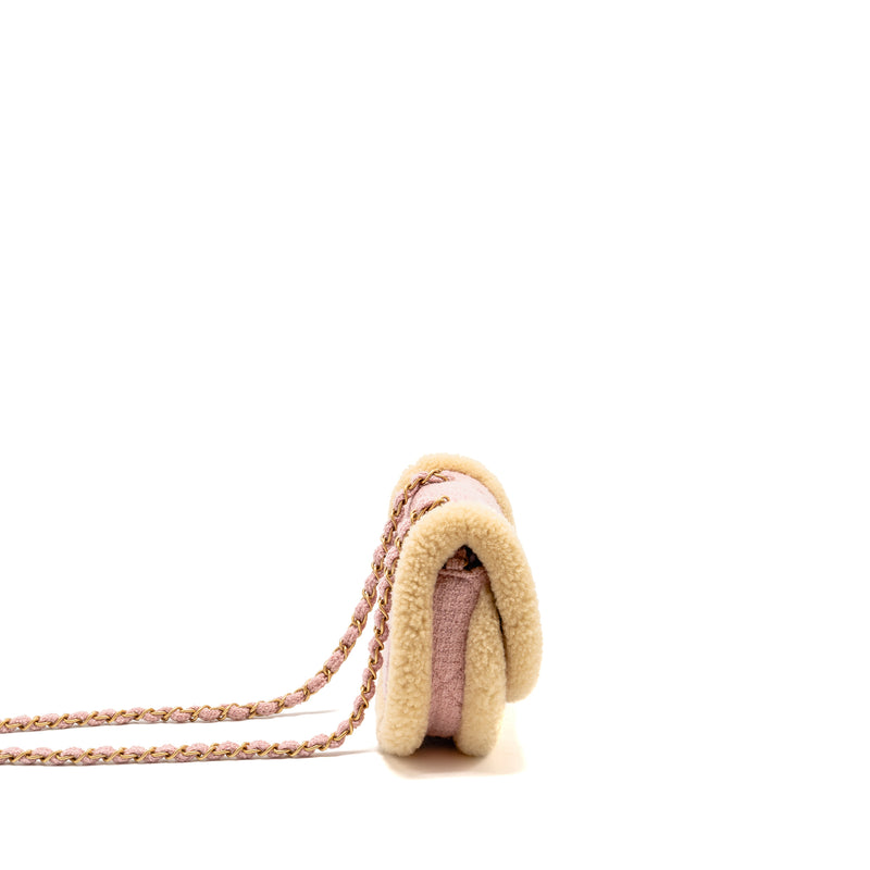 Chanel 22K Cozy Coco Round Flap Bag Tweed/Shearling Pink GHW (Microchip)