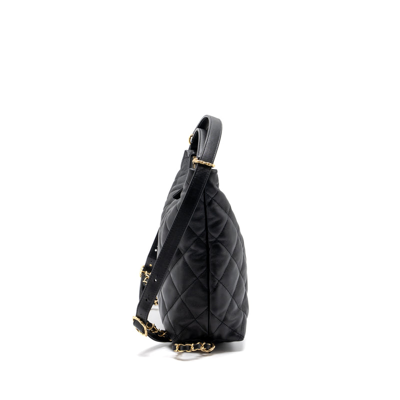 Chanel 22B hobo bag lambskin black GHW (microchip)