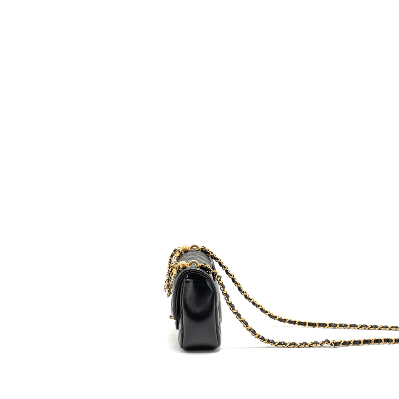 Chanel 24p pearl chain Mini Flap Bag Lambskin Black GHW (Microchip)