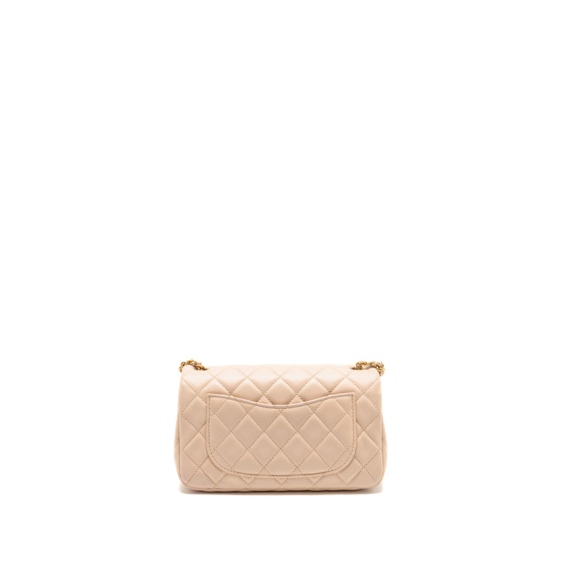 Chanel Pearl Crush Mini Rectangular flap bag Lambskin light pink GHW (microchip)