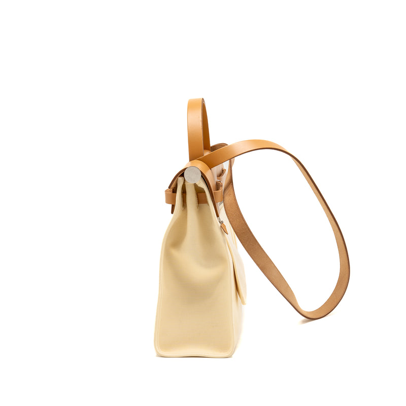 Hermes Herbag 31 Zip Bag Canvas/Hunter Leather Vanille/Naturel-Sable SHW Stamp D