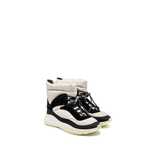 Chanel size 38.5 Sporty Ankle Boots Nylon/Suede multicoloured