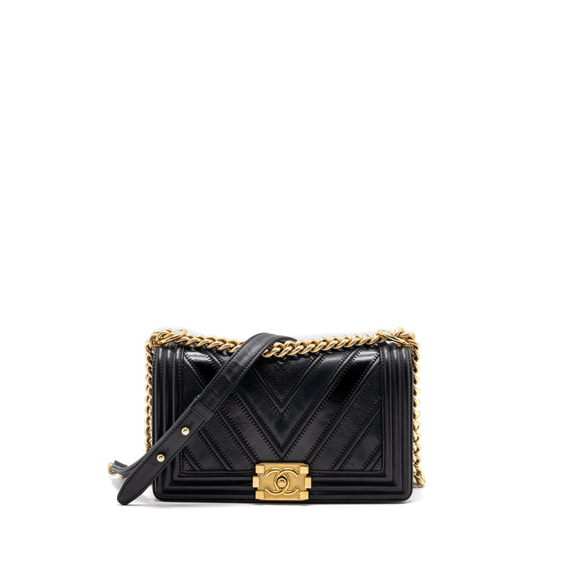 Chanel Medium Boy Bag Chevron Calfskin Black GHW