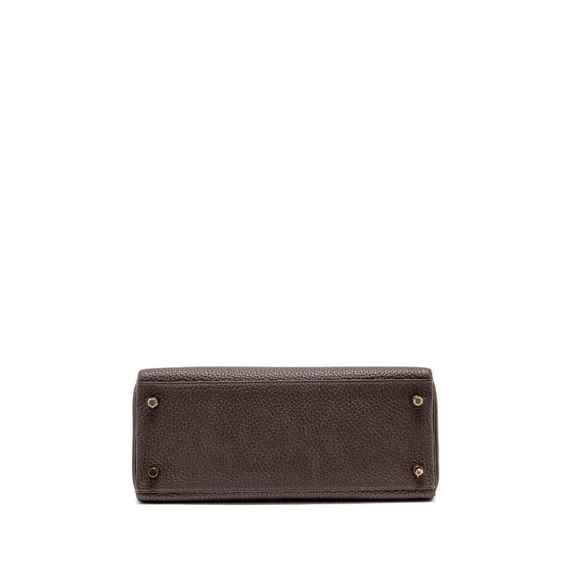 Hermes Kelly 28 Togo Chocolate GHW Stamp Y