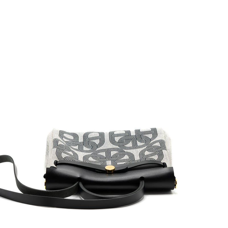 Hermes herbag 31 zip bag toile H plume canvas/ hunter leather black / ecru GHW stamp U