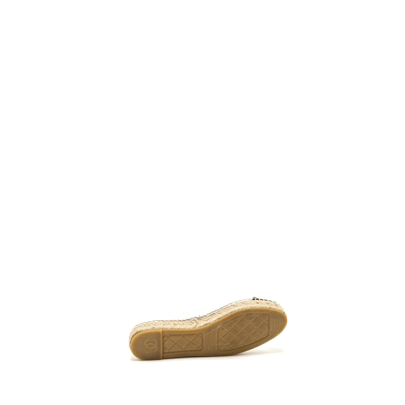 Chanel Size 40 Espadrilles white / black