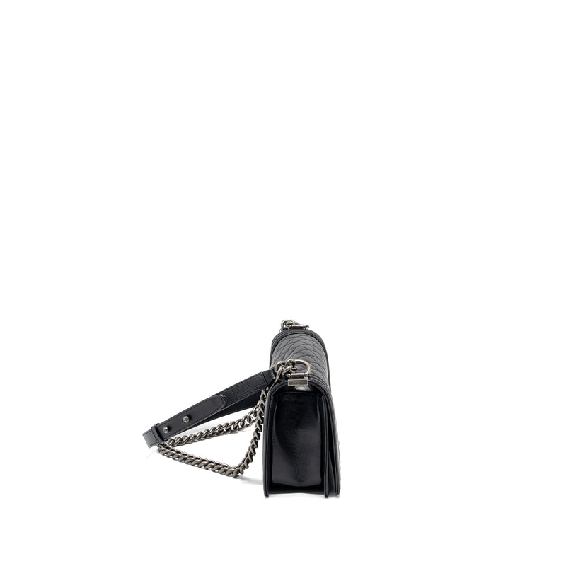 Chanel Medium Boy bag Caviar black ruthenium SHW