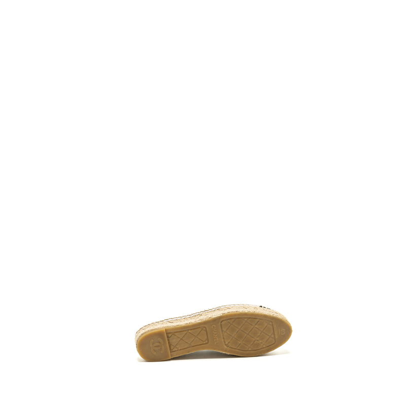 Chanel Size 40 Espadrilles white / black