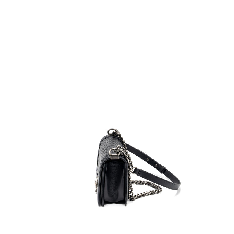 Chanel Medium Boy bag Caviar black ruthenium SHW