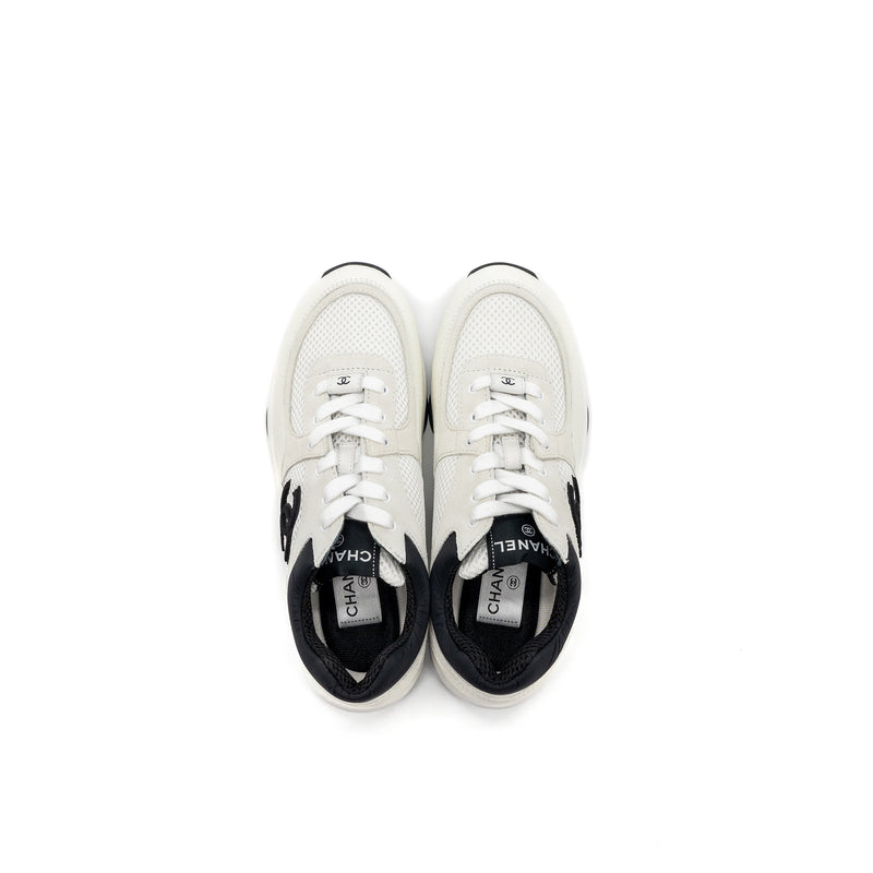 Chanel size 37 trainer / sneaker black / white