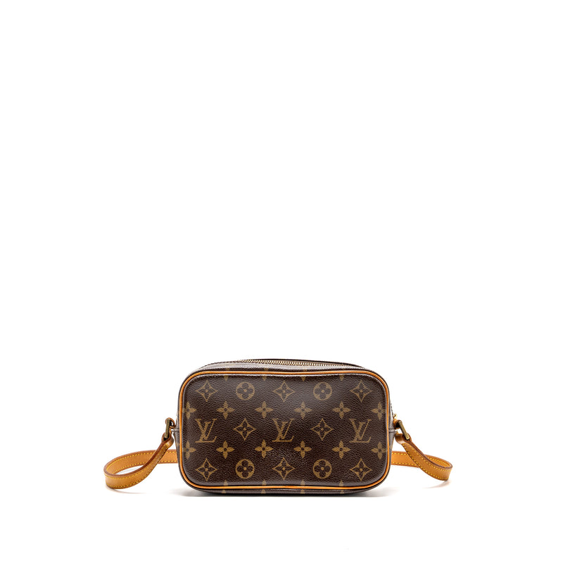 Louis Vuitton vintage cite clutch pochette monogram canvas GHW