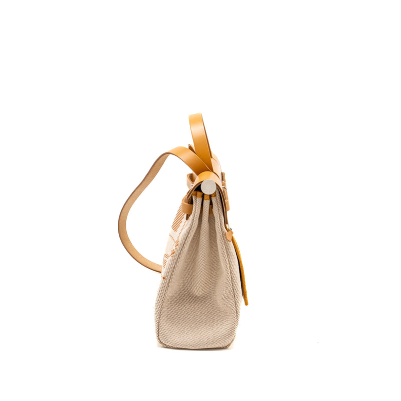 Hermes Herbag Zip 31 Toile H En Relief Brides Gala Nat Sable/Ecru Beige SHW Stamp Z
