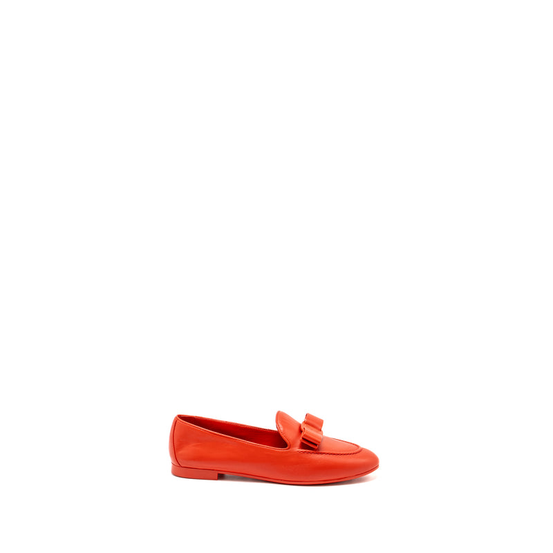 Salvatore Ferragamo Size 6 Vara Bow Moccasin Lambskin Coral