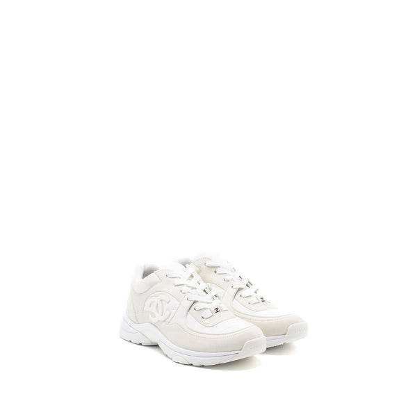 Chanel size38.5 CC logo trainer white