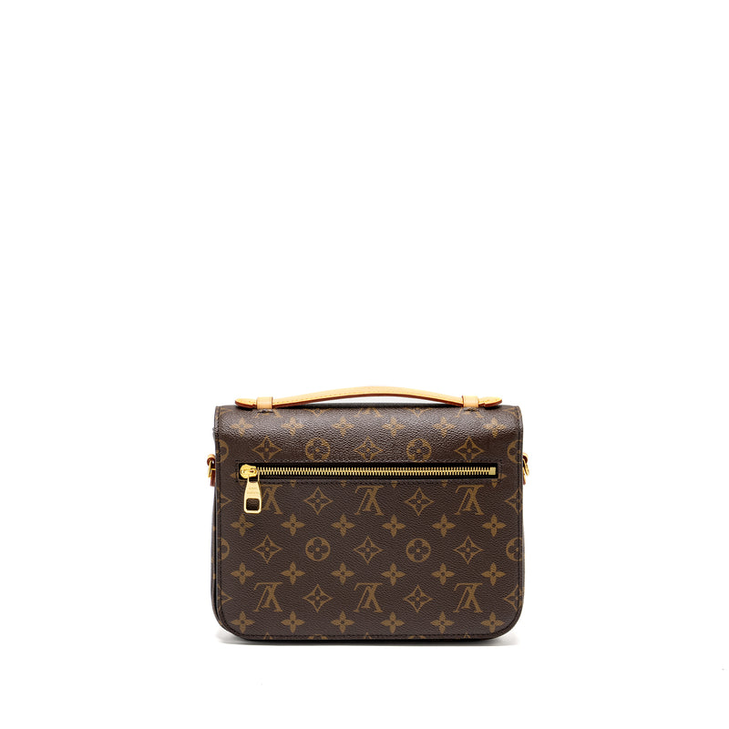 Louis Vuitton Pochette Métis Monogram Canvas GHW