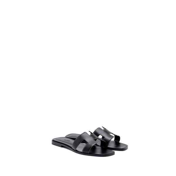 Hermes size 38 oran sandal calfskin black