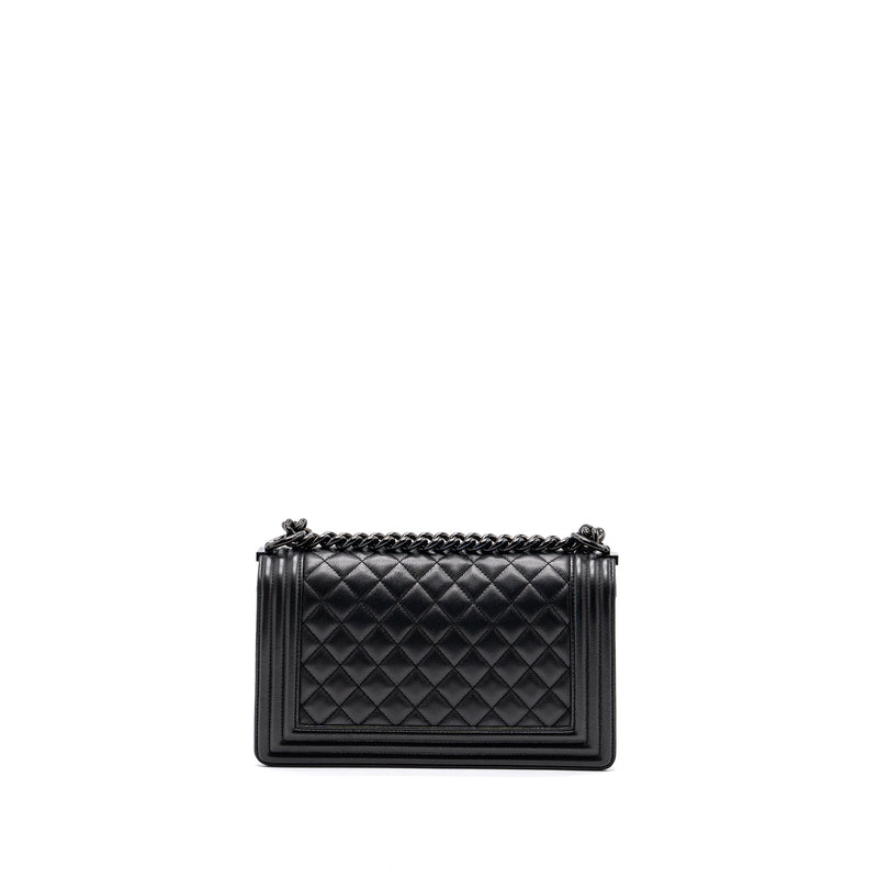 Chanel medium boy bag caviar so black black hardware