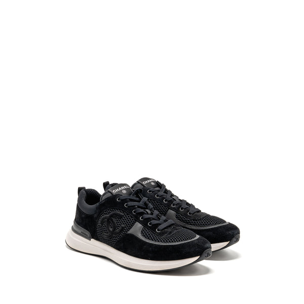 Chanel size 45 CC logo sneakers Suede / Mesh black / white