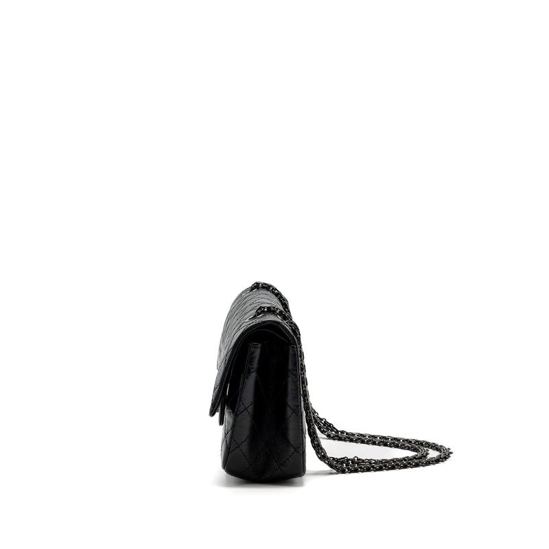 Chanel Small 2.55 225 Reissue Flap Bag Aged Calfskin black with black hardware (microchip)