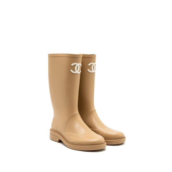 Chanel Size 39 Wellington Rain Boots Rubber Beige