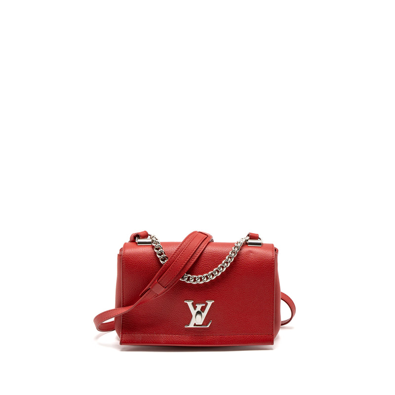 Louis Vuitton Lockme Handbag in Red Leather Louis Vuitton