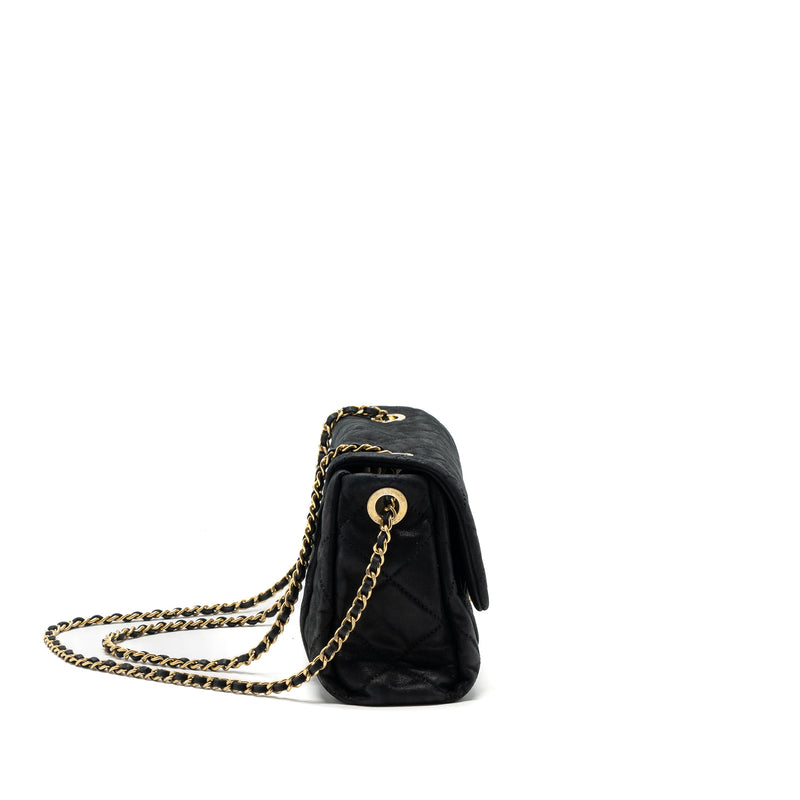 Chanel quilted seasonal flap bag Calfskin Iridescent black with GHW