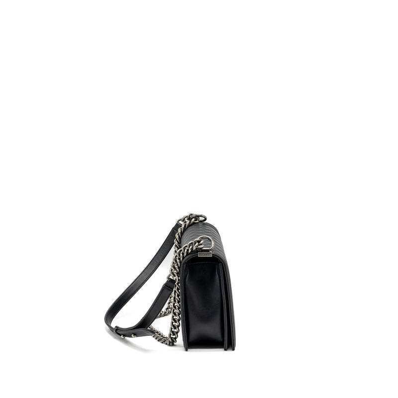 Chanel New Medium Boy Bag Smooth Calfskin Black Ruthenium Hardware