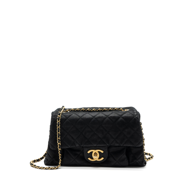 Chanel quilted seasonal flap bag Calfskin Iridescent black with GHW