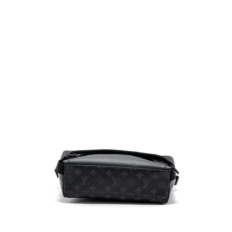 Louis Vuitton Messenger PM Voyoger Monogram Eclipse Canvas black SHW