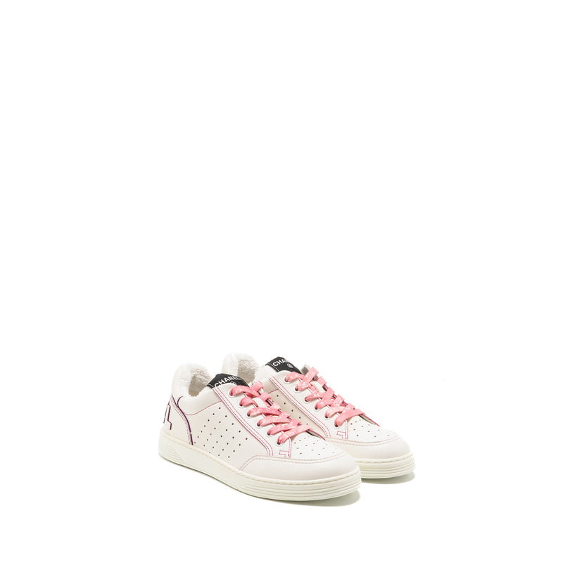 Chanel Size 38 Logo Sneakers Calfskin White/Pink