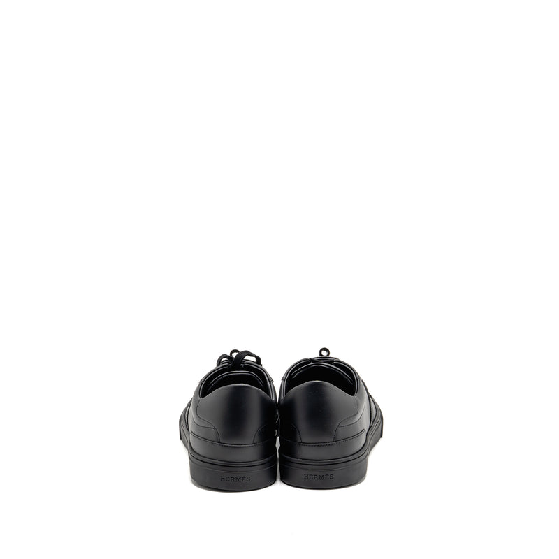 Hermes size 42 day sneaker Calfskin Leather so black