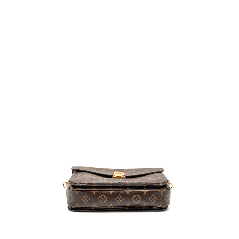 LOUIS VUITTON Pochette Métis Monogram Canvas GHW