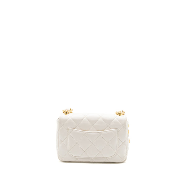 Chanel 22S Giant Chain Flap Shoulder Bag Lambskin White Brushed GHW (Microchip)