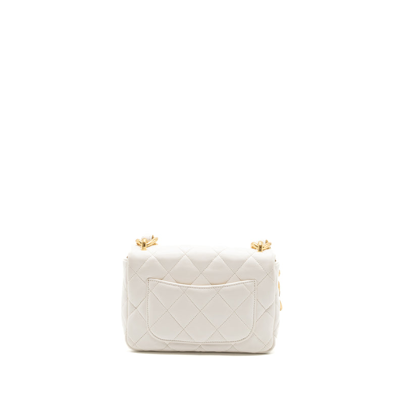 Chanel 22S Giant Chain Flap Shoulder Bag Lambskin White Brushed GHW (Microchip)