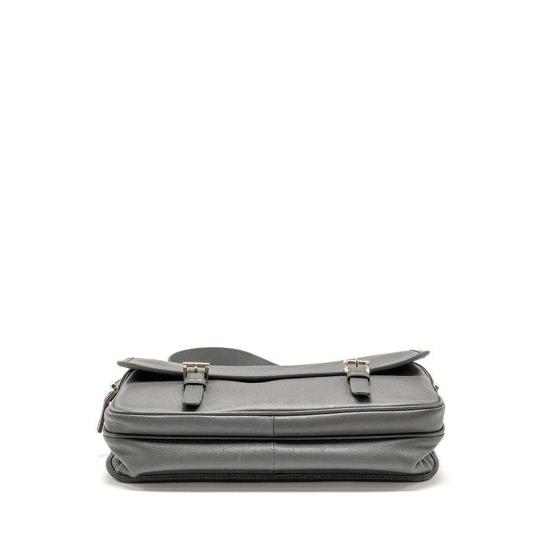 Prada flap messanger bag caviar grey SHW