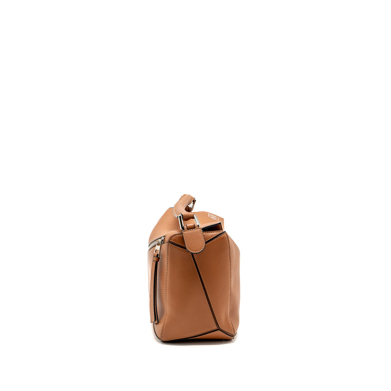 Loewe Puzzle Bag in Classic Calfskin Tan SHW