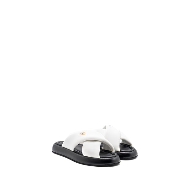 Chanel Size 39 Quilted Sandal Lambskin White/Black LGHW