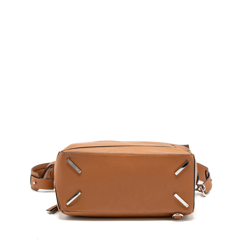 Loewe medium 2024 puzzle bag tan