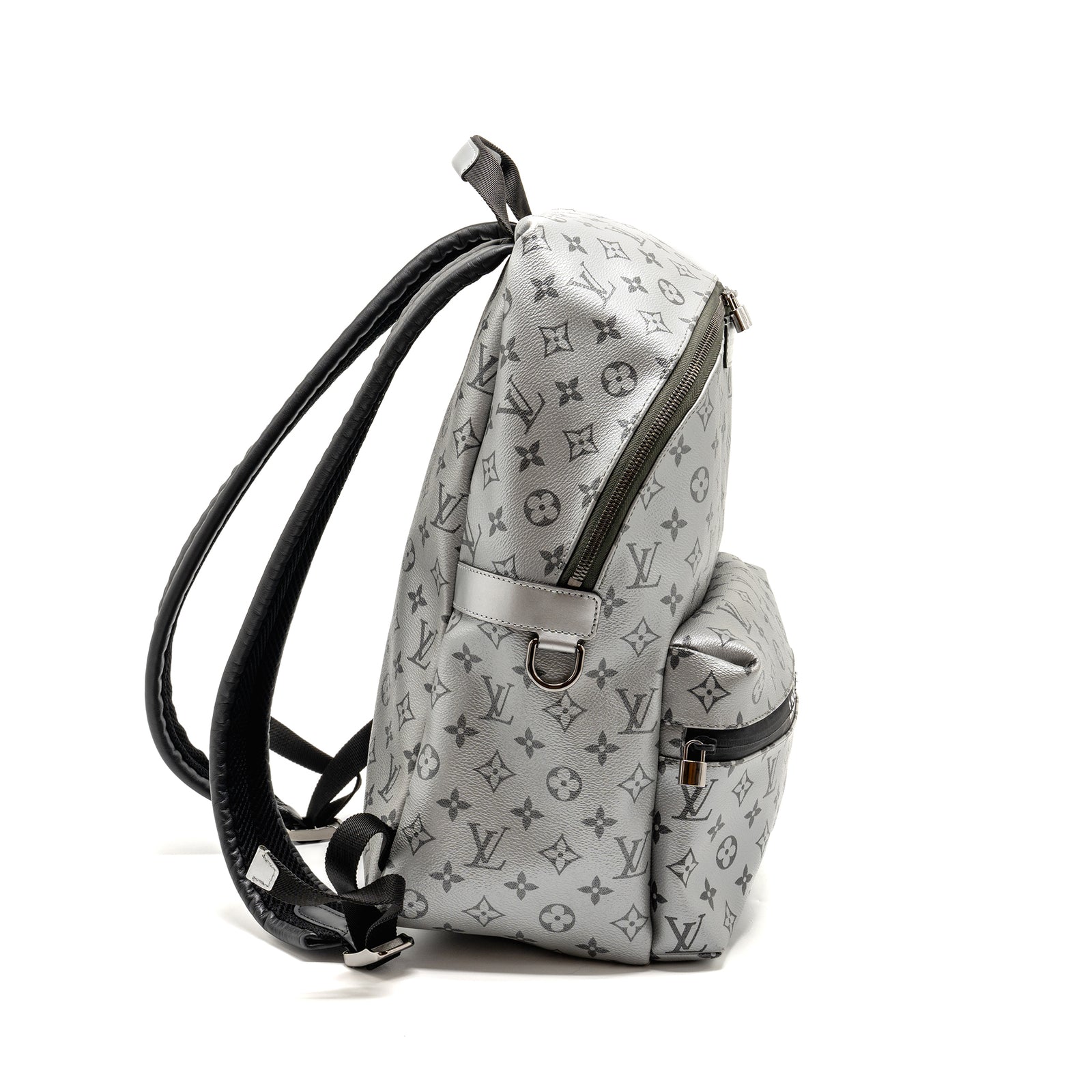 louis vuitton backpack apollo Supreme Camo Monogram Savonches cording and colorful hardware. Louis Vuitton backpack Apollo monogram