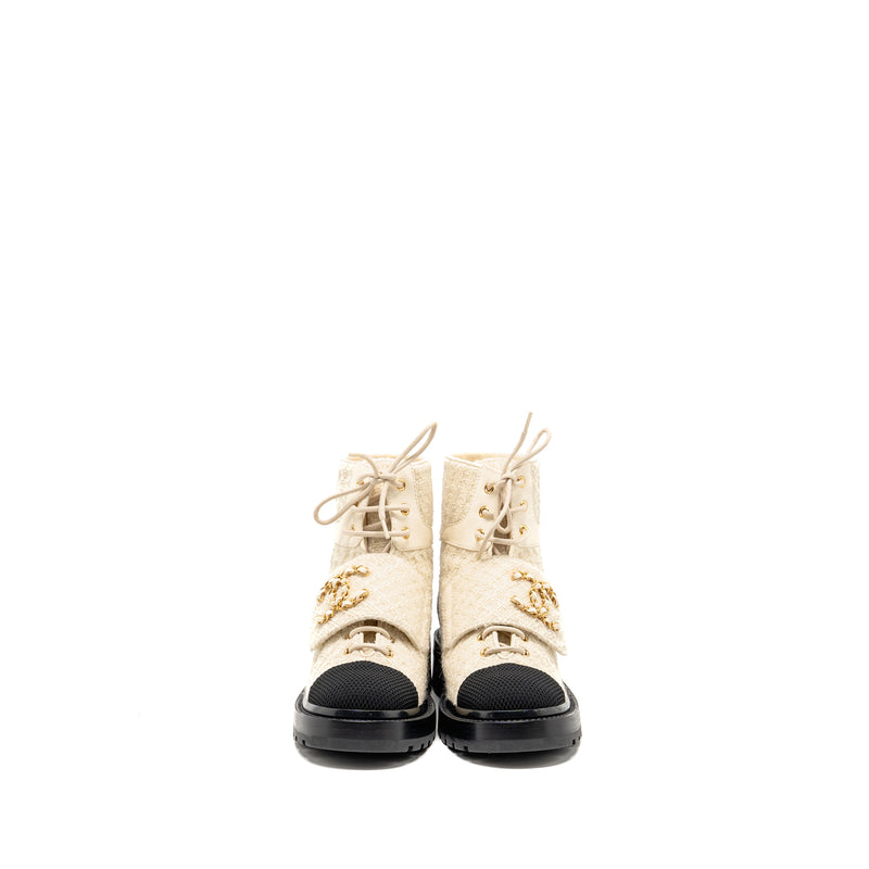 Chanel Size 36.5 22K Lace-Ups Wool Tweed/Fabric Ivory/Black GHW