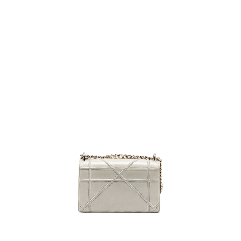 Dior small diorama leather iridescent Pearl grey SHW