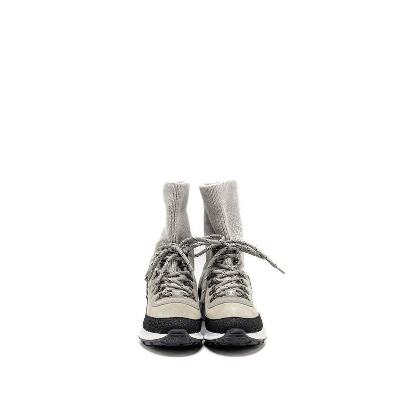 Chanel Size 37.5 21K CC Sneakers Suede Calfskin/Knit Grey/Dark Grey/Light Grey SHW