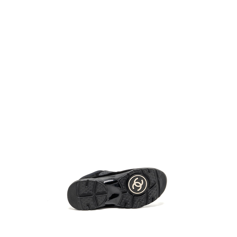 Chanel Size 37 CC Sneakers Suede/Fabric Black