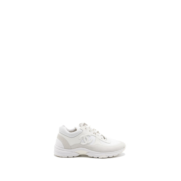 chanel size 39 CC sneakers white