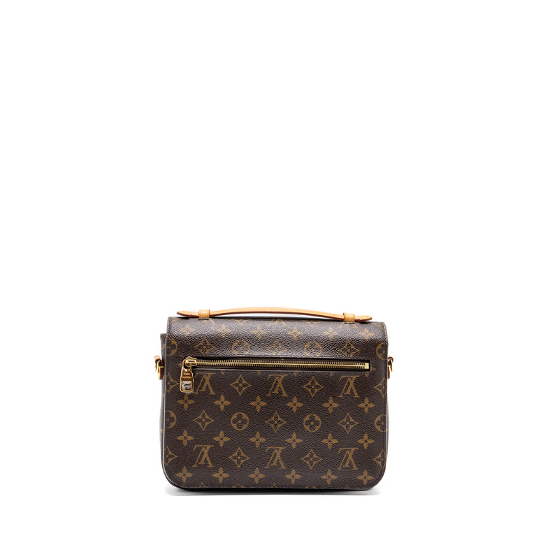 Louis Vuitton Pochette Métis Monogram Canvas GHW