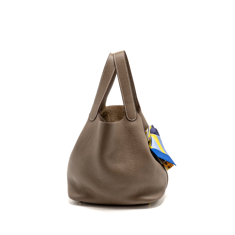 HERMES Picotin 22 Lock Bag Clemence Etoupe GHW Stamp C