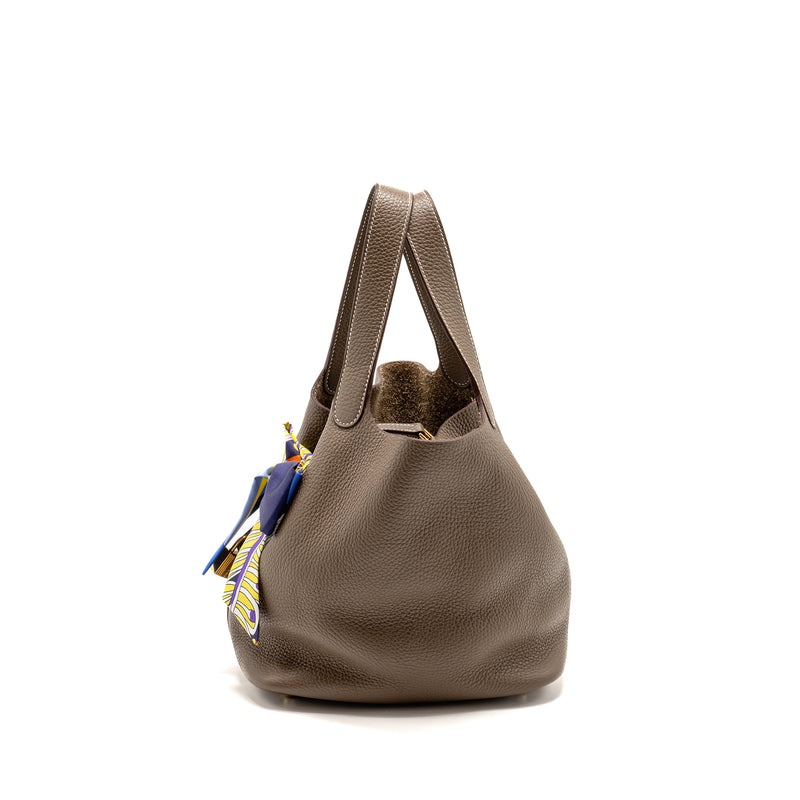 HERMES Picotin 22 Lock Bag Clemence Etoupe GHW Stamp C