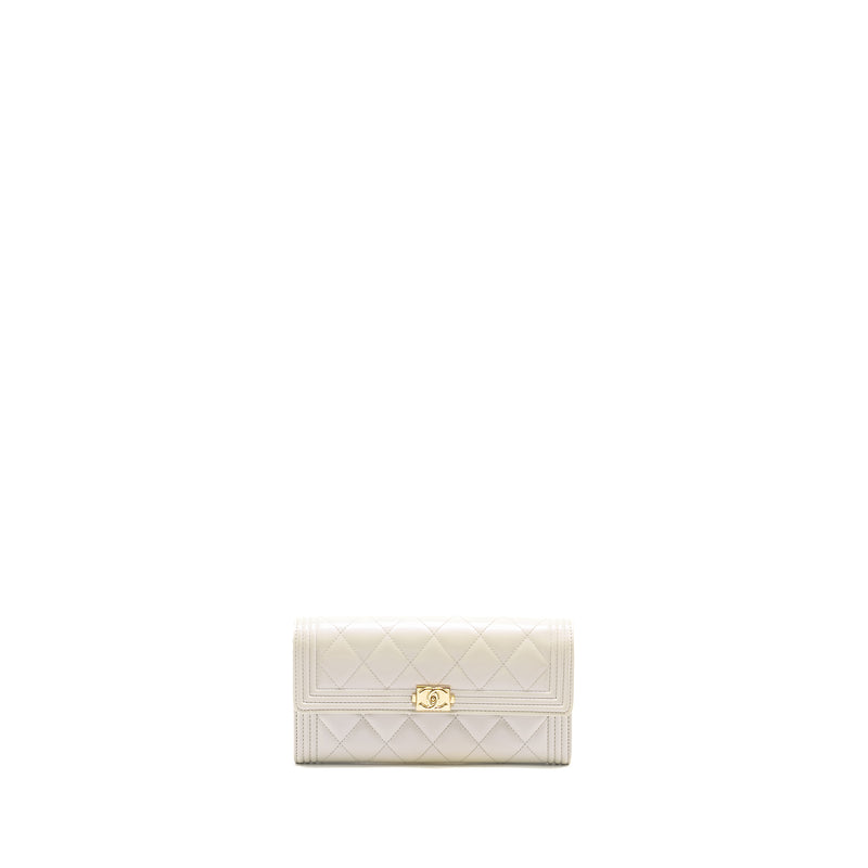 Chanel Boy Long Wallet Patent Iridescent Light Grey LGHW