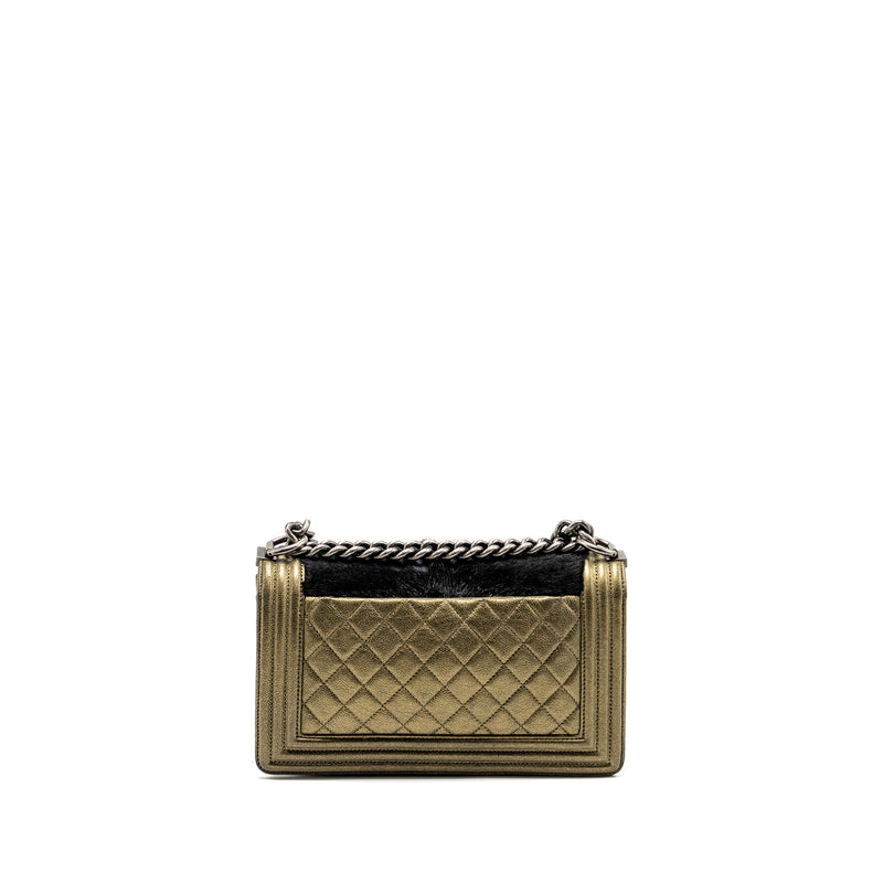 Chanel medium boy bag horsehair / calfskin black / gold ruthenium hardware